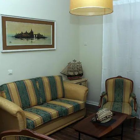 Urban House Hostel-3